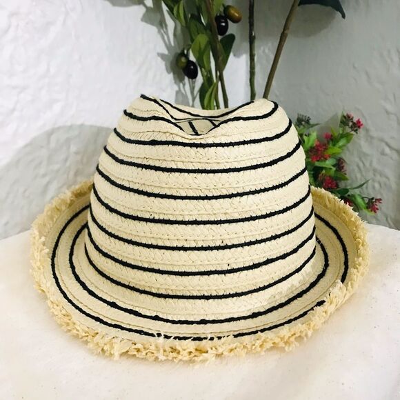 Joe Boxer Striped Hat - NEW - Picture 1 of 4